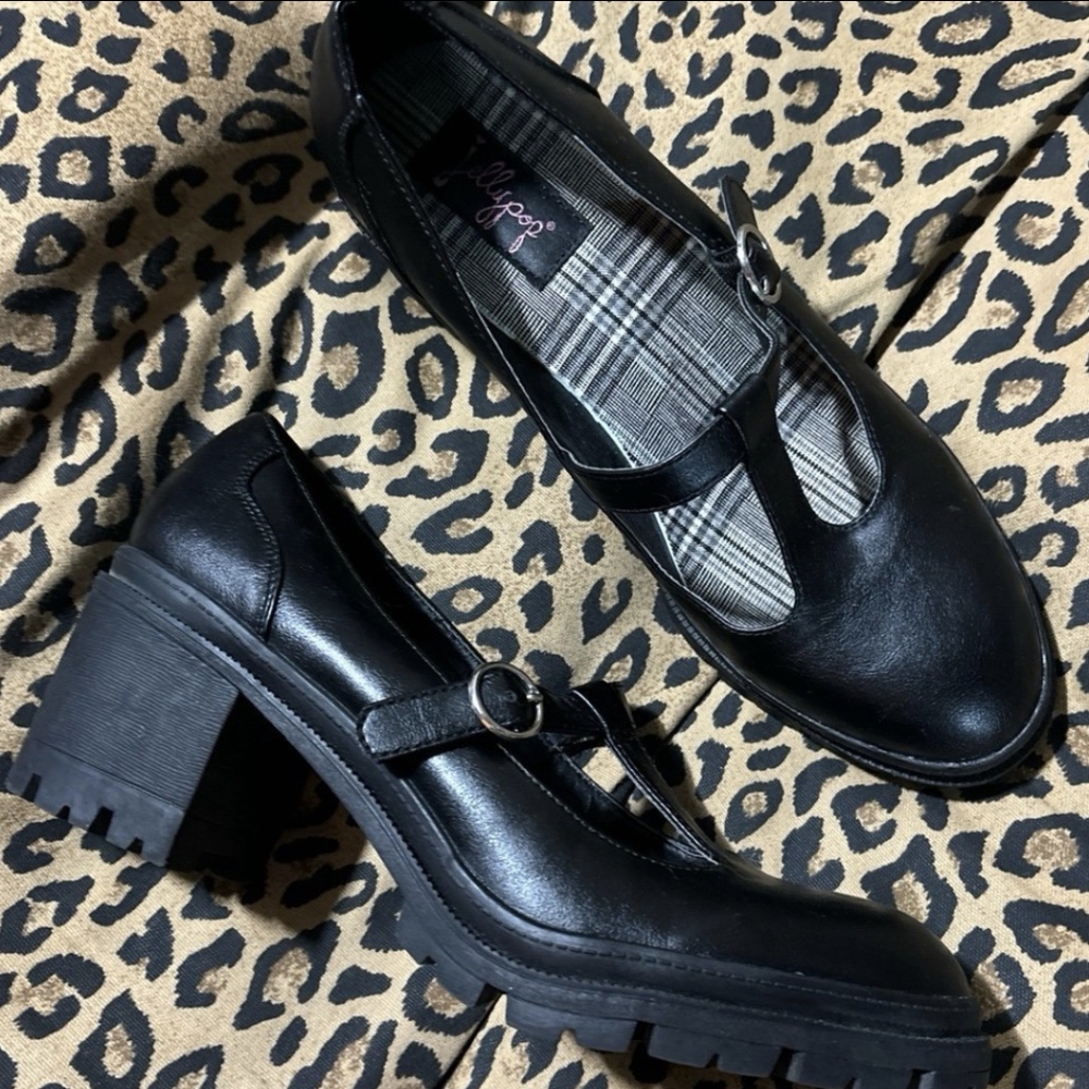 Jellypop chunky t strap heels